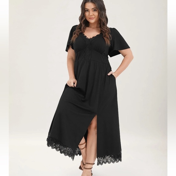 BloomChic Plus Size Solid Pocket Contrast Lace Split Maxi Dress - Picture 4 of 6